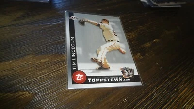 2010 TOPPS TOWN TTT10 TIM LINCECUM  BASEBALL CARD - Image 1 of 2