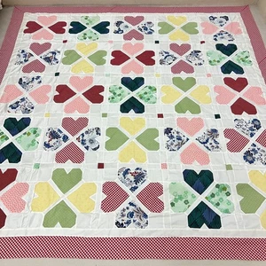 Handarbeit Kleeblatt Herzen Baumwollstoff Queen Size Patchwork Quilt Top/Topper - Bild 1 von 4