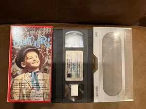 Oliver VHS, 1989, 1968 Best Picture Winner - Ron Moody, Oliver Reed - Picture 1 of 5