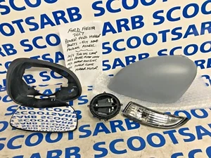 Estuche indicador de espejo plegable eléctrico puerta delantera izquierda Ford Fiesta vidrio y motor 2017 - Imagen 1 de 5