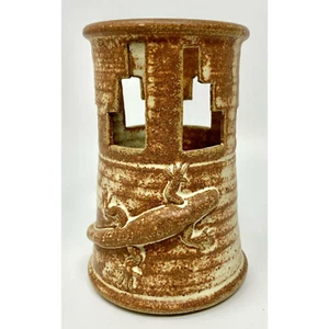 Studio Pottery Vase, 3D Relief Lizard On Tower, Artist Signed, Southwest Theme - Picture 1 of 5