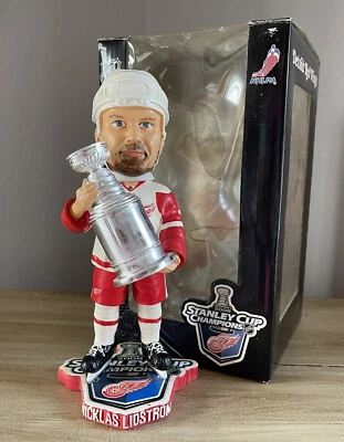 NICKLAS LIDSTROM Detroit Red Wings 2008 NHL Stanley Cup Trophy Bobblehead NIB! - Image 1 of 4