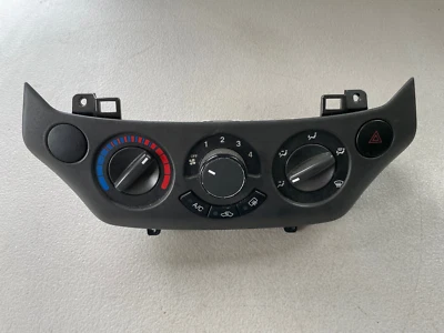 2007 Chevrolet Aveo Climate Heater Air Control - Image 1 of 4