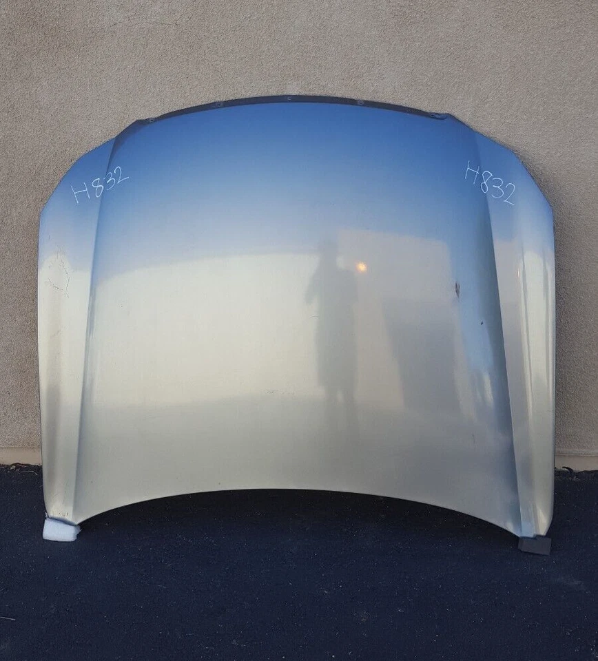 Infiniti M35 M45 2006-2010 cubierta de panel de capó OEM H832 Foto 1 de 4