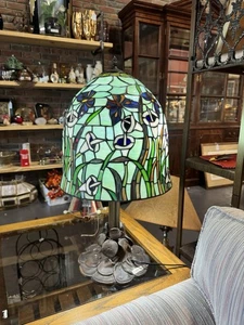 Tiffany Style Leaded Stained Glass Oblong Lily Shade Table Lamp - Picture 1 of 1