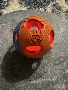 NERF Dog Rubber LED Ball Light Up Fetch Toy Medium Durable 2016 Hasbro - Picture 1 of 7