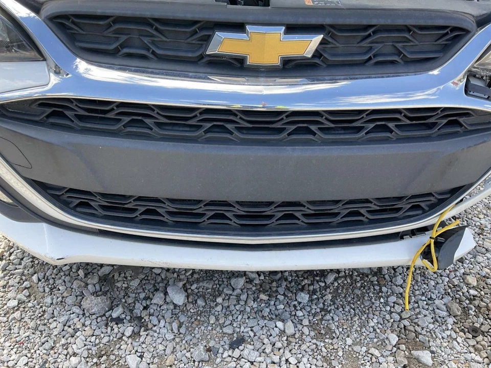 Grille Lower 1LT Fits 19-22 SPARK 5151475 - Image 1 of 1