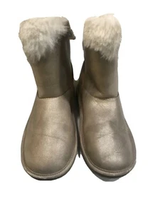 UGG Australia classic Fluff Pin Antique Pear Size 13 For Teens - Picture 1 of 5