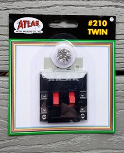 ATLAS TWIN CONTROLLER HAS 2 PAIR OD DOUBLE POLE, DOUBLE THROW SWITCHES # 210 F/S - Picture 1 of 2