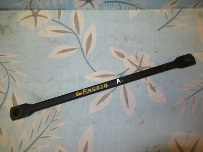 CLÁSICO LIMPIAPARABRISAS DELANTERO FORD GRANADA MONTAJE EN BARRA DE CONEXIÓN DEL MOTOR (a) Foto 1 de 2