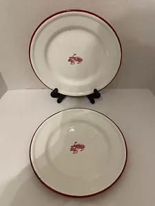 VINTAGE TAIPRO RED WAGON SET Of 2 ENAMELWARE CAMPING/PICNIC 8.5” SALAD PLATES - Picture 1 of 5