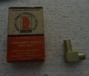 Original Tecumseh Kraftstoffverschraubung Teil # 631806 S-17 - Bild 1 von 2