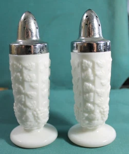 WESTMORELAND PG-28 SALT & PEPPER SHAKERS - Picture 1 of 1