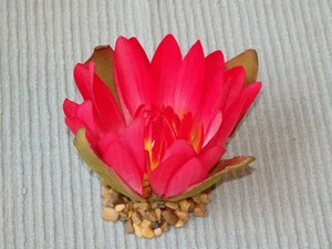3 inch Small RED Soft Silk WATER LILY Small Flower aquarium plant, Stone Base, G - Picture 1 of 5