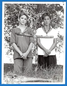 Melissa Gilbert Pamela Bellwood Original 7x9 Vintage Pressefoto 1983 - Bild 1 von 2