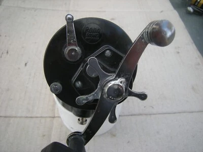 Penn Jigmaster 505 (alta velocidad 5 a 1 engranajes) hecho en EE. UU. Foto 1 de 4