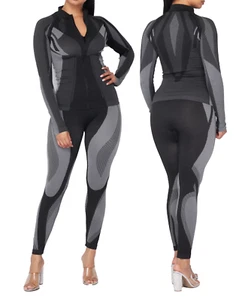 Zweiteiliges schwarz-graues Jogginganzug-Set Activewear  - Bild 1 von 4