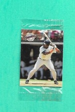 (1) TONY GWYNN 1993 HUMPTY DUMPTY FOOD PADRES  SEALED MINI CARD (H4172)
