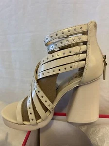 Sandalias Vince Camuto Damas Tacones Cuero Vainilla Tirantes Tacón Bloque Talla 5 Nuevas - Imagen 1 de 7