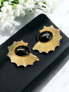 Orecchini Vintage Oro 14k Pali 14k Gf Onice Nera Cabochon Insoliti Traforati - Foto 1 di 7