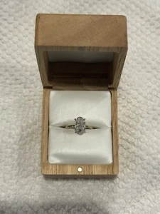 2 Carat Oval Diamond Engagement Ring - Picture 1 of 4