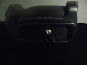 NIKON MULTI BATTERY PACK MB-D15 ( BMBD15-L) - Picture 1 of 6
