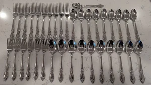 36 x Oneida PLANTATION Stainless Flatware Salad Dinner Forks Oval Soup Teaspoons - Picture 1 of 9