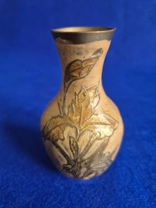Bud Vase,Enamel Brass Bud Vase Small with Floral Decoration 4” Tall. - Picture 1 of 8