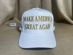 Cappello ufficiale MAGA di Cali Fame mai indossato. Trump bianco/oro 2024 #828 - Foto 1 di 6
