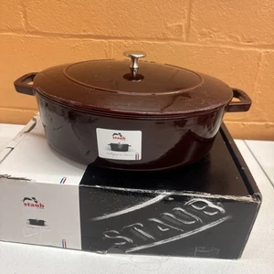 Staub Gusseisen 5,9 QT Oval Dutch Oven - Bild 1 von 10