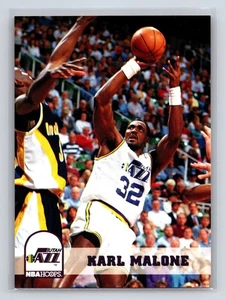 1993-94 NBA Hoops - Karl Malone #218 - Picture 1 of 2
