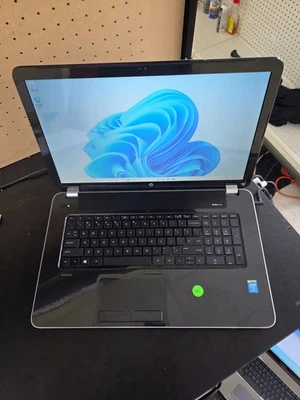 HP PAVILION 17-e040us 17.3" CORE i3-4000M 6GB RAM 500GB W11 PRO #1101 - Image 1 of 2