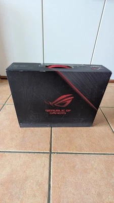 ASUS ROG Strix SCAR II 15.6" (1 TB, Intel Core i7 8a Gen., 2.2 GHz, 32GB) - Immagine 1 di 4