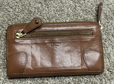 Cartão de crédito Perlina NY couro marrom com zíper ao redor carteira 4” x 8” - Imagem 1 de 4