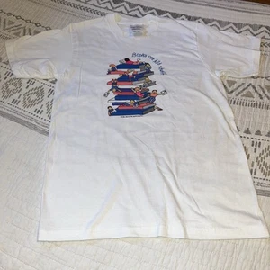 Vintage 1986 Buch Club des Monats Jugend großes T-Shirt - Bücher sind Kindersachen - Bild 1 von 4