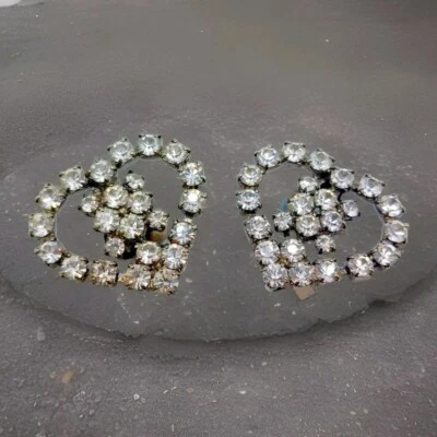 Clips para zapatos vintage en forma de corazón con estrás transparente tono plata Foto 1 de 4