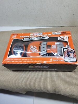 Tony Stewart #20 LCD Reloj Control Remoto NASCAR Home Depot Coche Escala 1:32  Foto 1 de 4