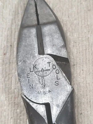 Klein Tools 213-9NE 9” Lineman Pliers With Side Cutters USA MADE TOOL  - Image 1 of 4
