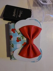 Disney Loungefly Geldbörse Minnie Cherry Blue - Bild 1 von 3