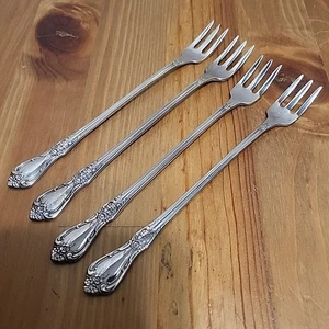 Oneida KENNETT SQUARE Stainless 4 Cocktail Forks Distinction Flatware - Picture 1 of 13