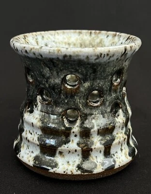 Candelabro recortado votivo arte alfarero fuera de mano esmalte por goteo hecho a mano Foto 1 de 4