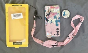 Mickey & Minnie Mouse Kissing Fitted Cell Phone Case & Strap for S21 Cellphone - Picture 1 of 11