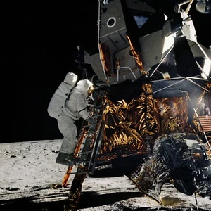 Apollo 12 Alan L. Bean #1 A12AB01 - Picture 1 of 6