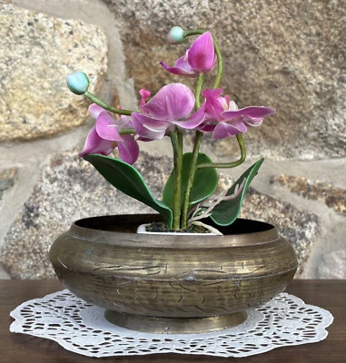 Cuenco chino grabado de latón o bronce - CHINA marcado en la parte inferior - Solo cuenco Foto 1 de 4