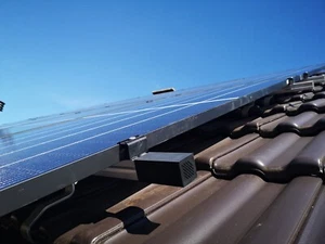 Solar PV Aluminiumprofil- Abdeckung/Kappen 40x40 = Kunststoff UV-beständig - Bild 1 von 2