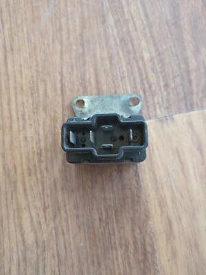 Relé de control de calefacción GM 526896 NUEVO DE STOCK Chevy Pontiac Buick - SIN PROBAR Foto 1 de 4