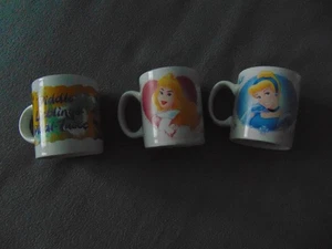 3 TOLLE KINDERTASSEN -- DISNEY PRINCESS & DIDDL DIE SPRINGMAUS -- TOP - Bild 1 von 5