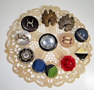 Vintage Unique Large Dimensional Single Sewing Button ( s) Lot 12 - Picture 1 of 12