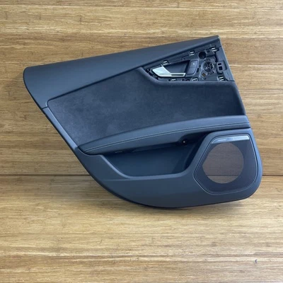 Panel de moldura de tarjeta de puerta interior trasera izquierda Audi RS7 2012-2018 OEM Alcantara NOTA Foto 1 de 4
