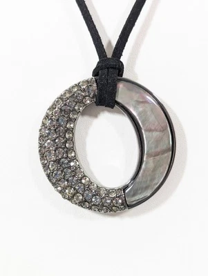 Lia Sophia Gray Shell Rhinestone Round Pendant Necklace Black Cord Beach Boho - Image 1 of 4